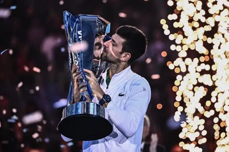 Новак Джокович алтыншы рет ATP қорытынды турнирінің чемпионы атанды