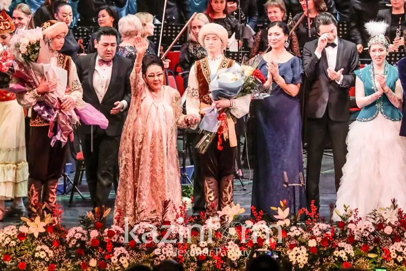 الماتىدا بيبىگۇل تولەگەنوۆانىڭ 90 جىلدىق مەرەيتويى اتاپ ءوتىلدى