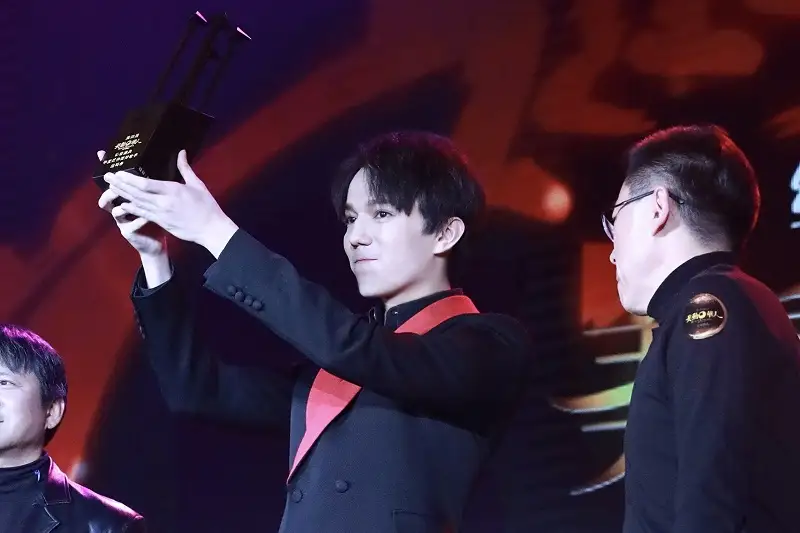 Димаш Қытайдан қалыңдық іздеу туралы: Ол құпия