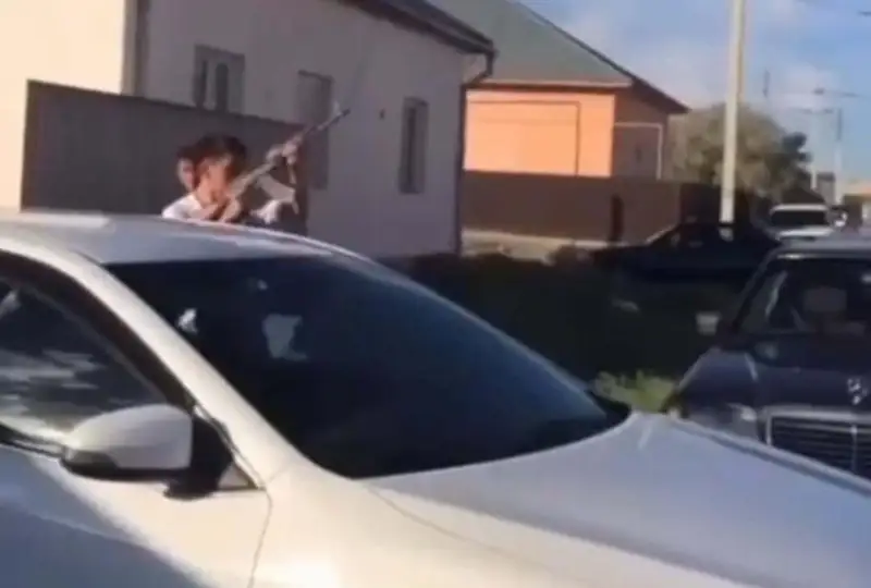 Стрелявшему в воздух на свадьбе кызылординцу грозит уголовная ответственность