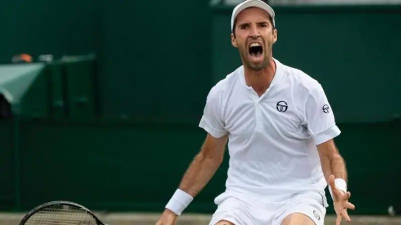 Михаил Кукушкин вышел в полуфинал квалификации Wimbledon