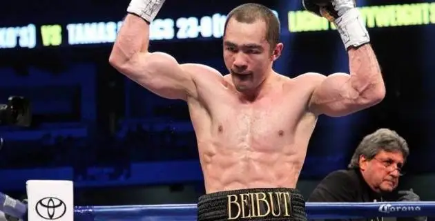 بەيبىت شۇمەنوۆ چەمپيوندىق جەكپە-جەكتەن باس تارتتى