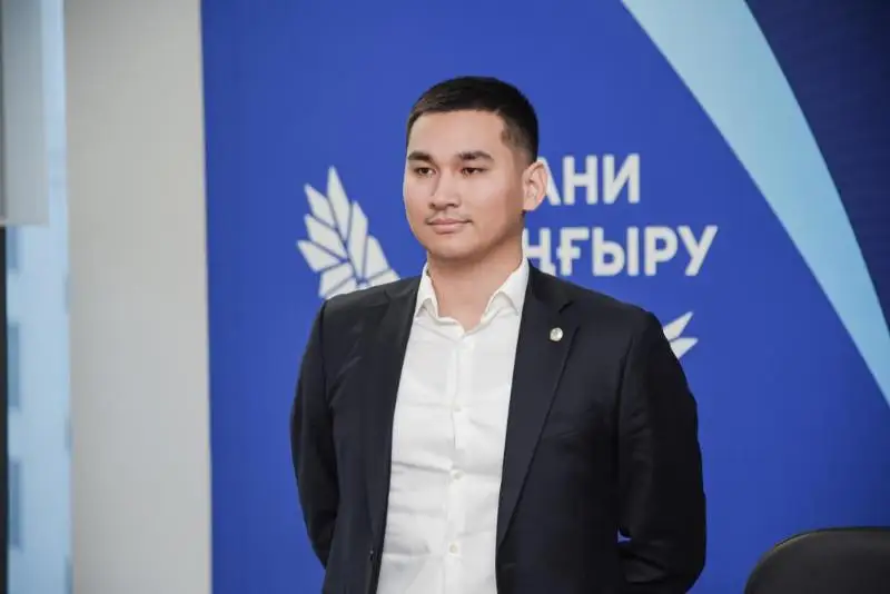 Азиз Искаков назначен директором научно-исследовательского центра «Молодежь»