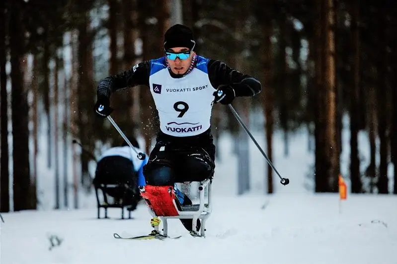 Beıjiń-2022 paralımpıadasynda Qazaqstan týyn kim alyp shyǵady
