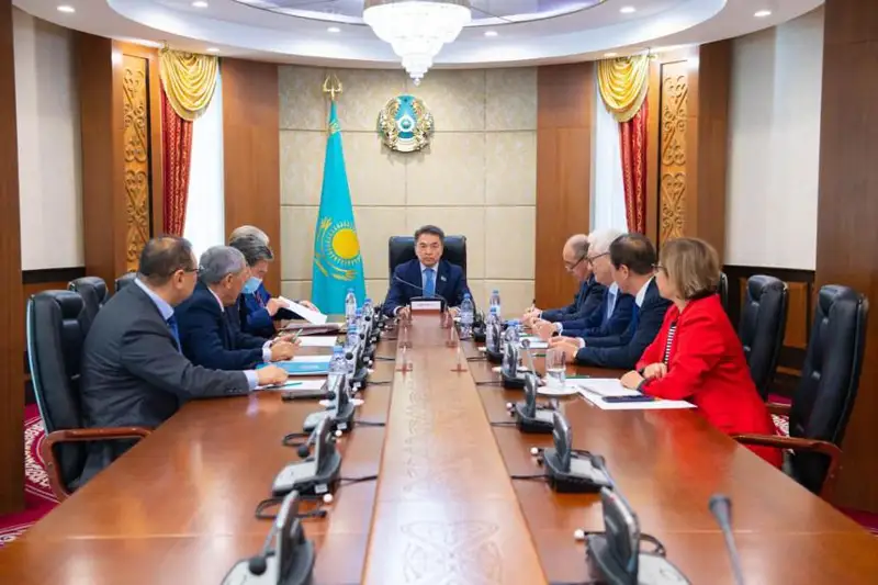 Маслихаты должны внести весомый вклад в продвижение реформ в стране – депутат