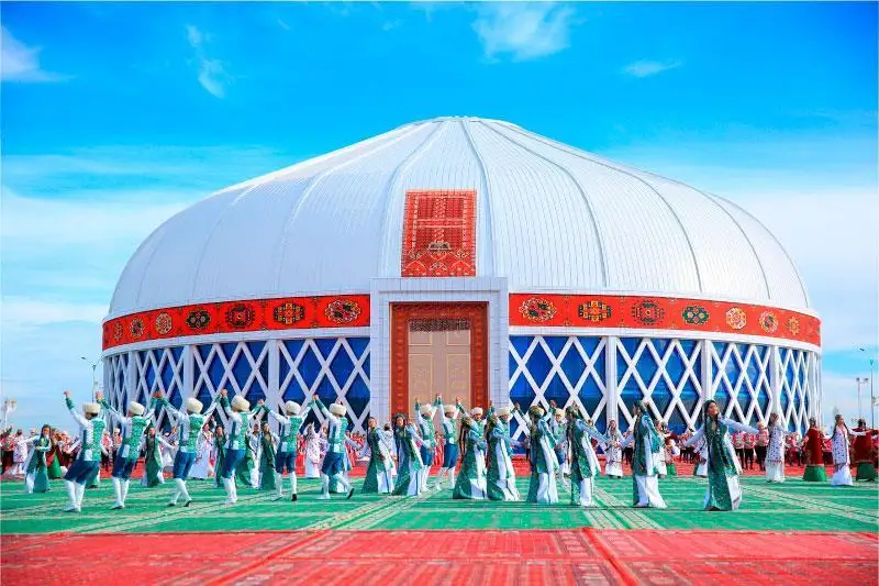 Nowruz в Туркменистане: время национальных игр и музыкальных концертов