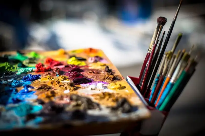 بىلمەيتىندەر سىن ايتادى