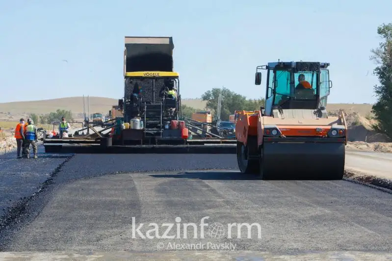 Bıyl Qazaqstannyń batys aımaǵynda 1200 shaqyrymnan astam jol jóndeýden ótedi