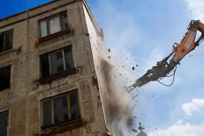 Сколько ветхих домов снесут в Алматы в этом году
