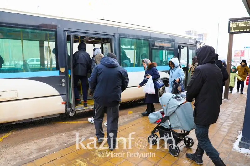 Какая работа проводится для улучшения работы общественного транспорта в Нур-Султане