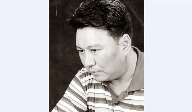 ادالبەك احمادي. بابامنىڭ باسى