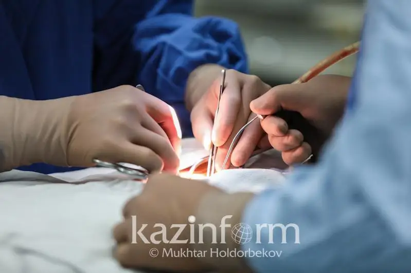 Уникальную операцию на открытом сердце провели павлодарские кардиологи