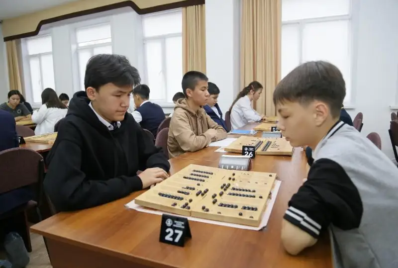 Республиканский турнир по тогызкумалаку стартовал в Павлодаре