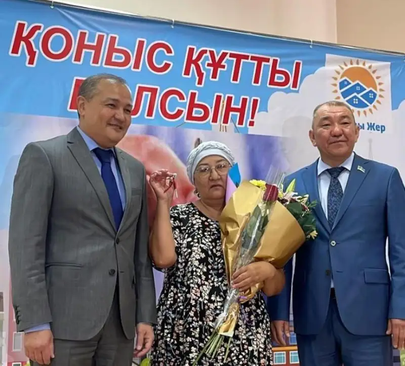 Балқашта үй кезегінде тұрған 24 адам пәтер кілтін алды