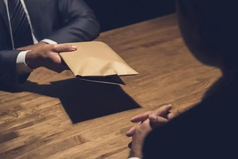 Мошенники требовали у компании $1 млн за покровительство в РК