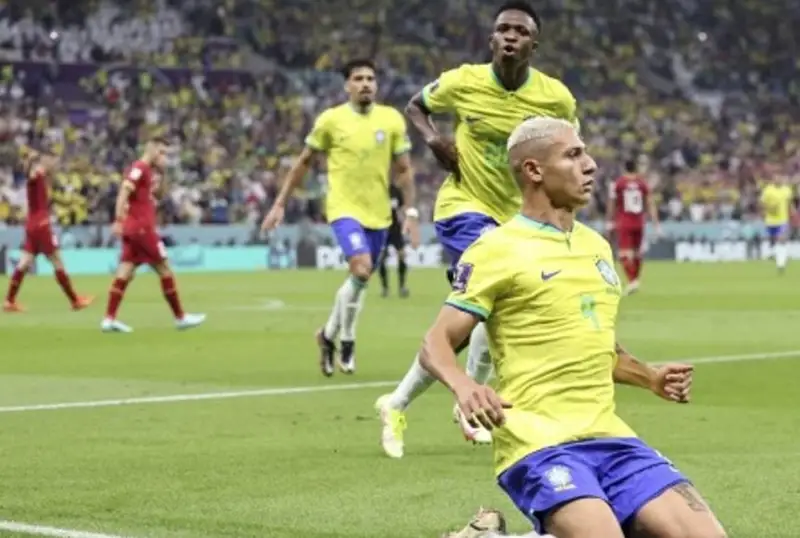 Бразилия — Швейцария: время прямой трансляции матча ЧМ-2022 по футболу