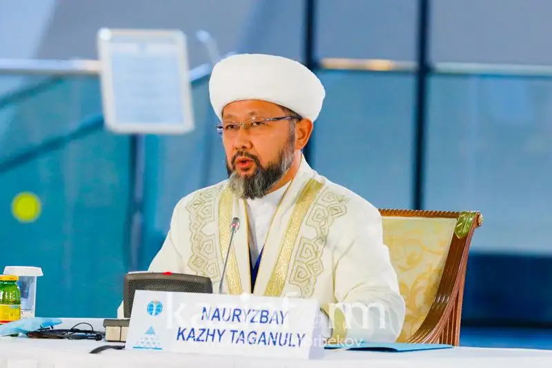 پاندەميا مۇسىلمان الەمىن ودان سايىن بىرىكتىرە ءتۇستى