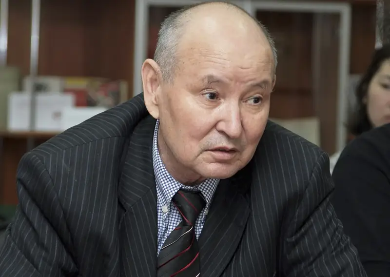 سۇلتانالى بالعابايەۆ: كەزىندە «قازاق كۋالىگى» بار ادام قازاقستاننىڭ ازاماتىمەن تەڭدەي ەدى