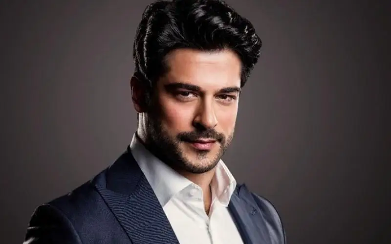 تۇرىك ءارتىسى بۋراك ءوزچيۆيت نە ءۇشىن ايىپتالىپ وتىر