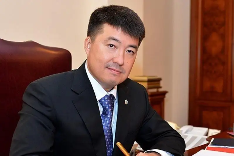 Елбасы переназначил своего помощника Абая Бисембаева