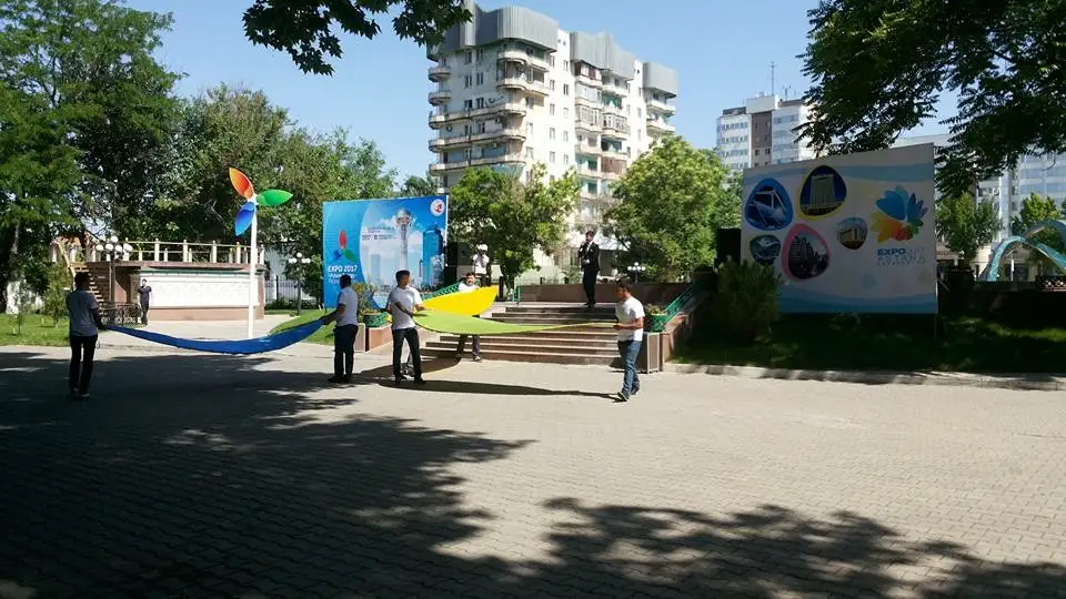 Шымкенттің театр әртістері ЭКСПО көрмесіне орай флеш-моб өткізді
