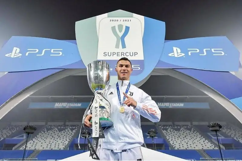 كريشتيانۋ رونالدۋ فۋتبول تاريحىنداعى ەڭ ۇزدىك اتاققا يە بولدى