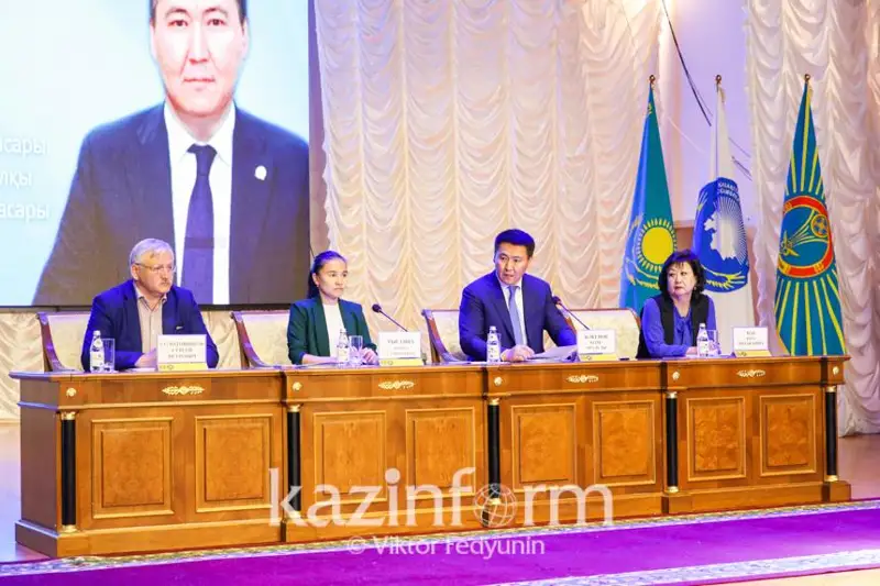 Работникам музеев и театров поднимут зарплаты в Нур-Султане