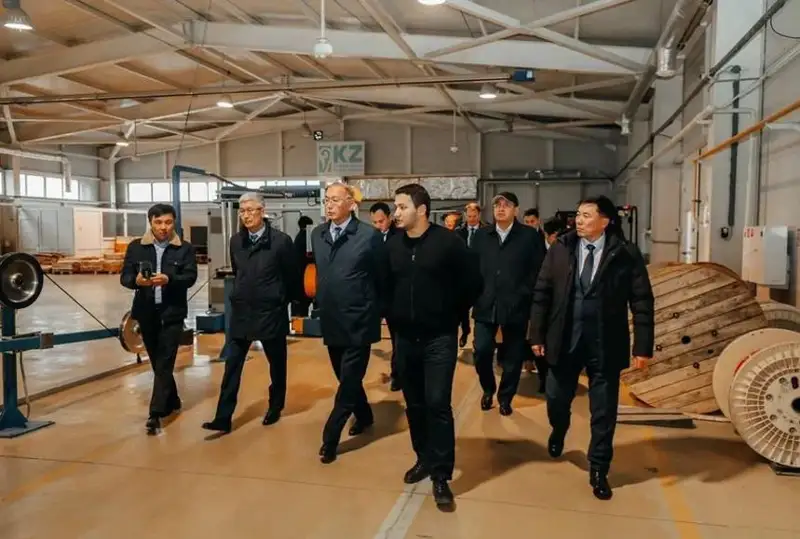 Сенаторы ознакомились с деятельностью СЭЗ Атырауской области