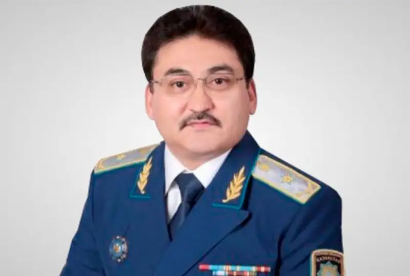 Bir aýdannan shyqqan 13 general: Jýaly – ofıtserler jeri