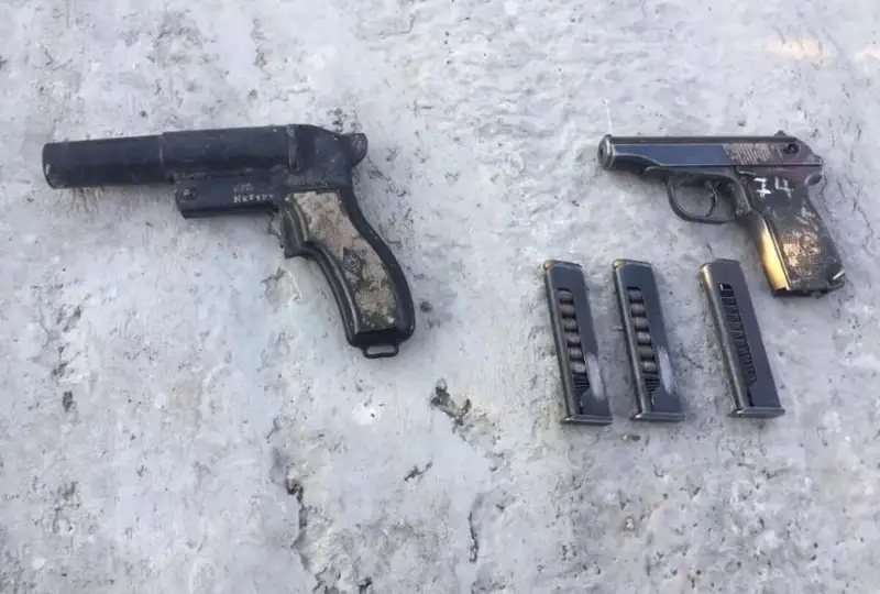 Оружие и боеприпасы нашли сотрудники ДУИС
