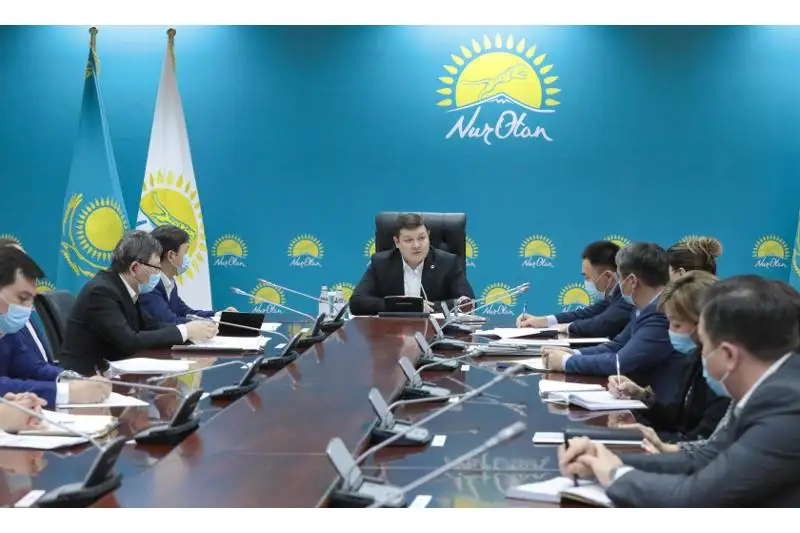 Асхат Оралов провел совещание со всеми региональными филиалами Nur Otan