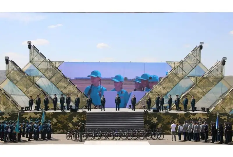 Итоги военно-патриотического сбора молодежи «Айбын» подвели в Казахстане