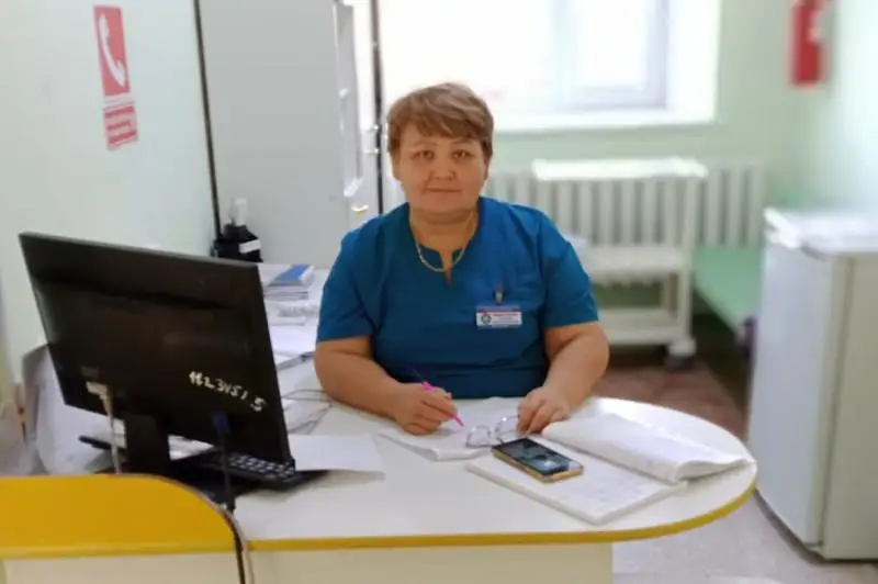 Трогательные истории за 40 лет работы вспомнила медсестра из Павлодара
