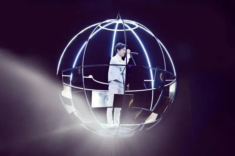 ديماش قۇدايبەرگەن سەريالعا جازعان ساۋندترەكتىڭ بەينەبايانىن تانىستىردى