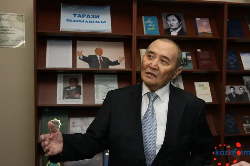 اكىم تارازي «قازاقستاننىڭ ەڭبەك ەرى» اتاعىن الدى