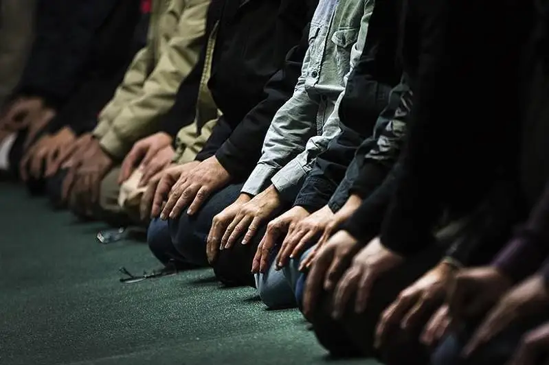 ءدىن تانۋشى: يسلام ءدىنىنىڭ تەك سىرتقى فورماسىن قابىلداعاندار - اداسقاندار