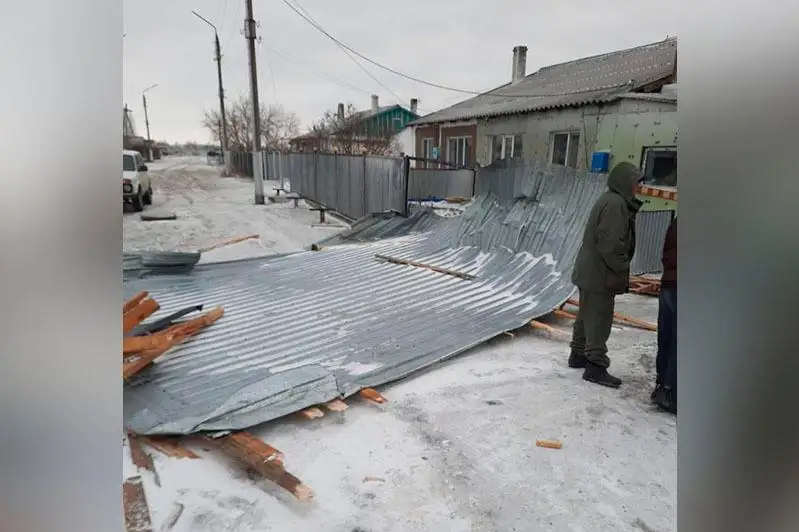 Сильный ветер лишил света 87 населенных пунктов Акмолинской области