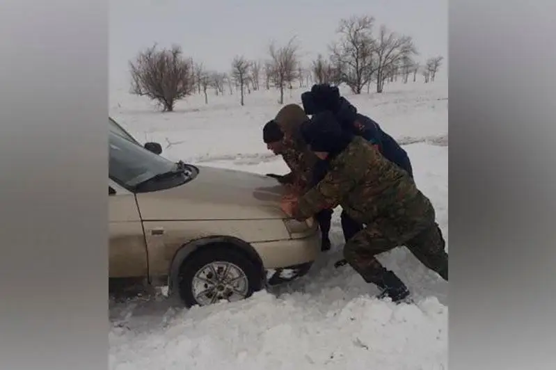Батыс Қазақстан облысында қар құрсауынан 12 адам құтқарылды