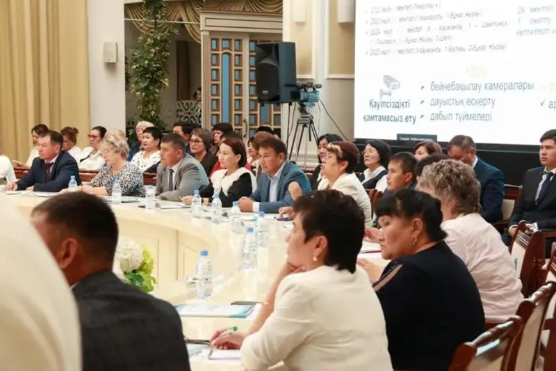 Қарағанды мектептерінде оқушыларға мамандық таңдауға көмектесетін педагог пайда болады