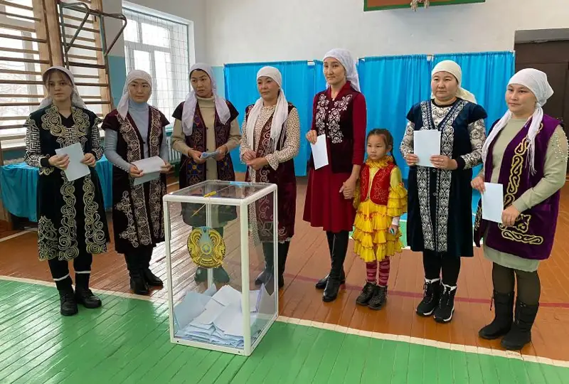 Жители Восточного Казахстана удивили оригинальным подходом к голосованию на выборах