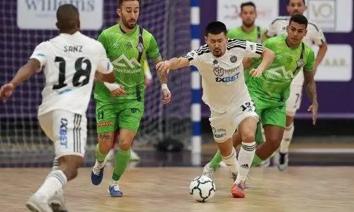 Лига Чемпионов УЕФА по футзалу: «Кайрат» упустил победу, а «Аят» разгромно проиграл