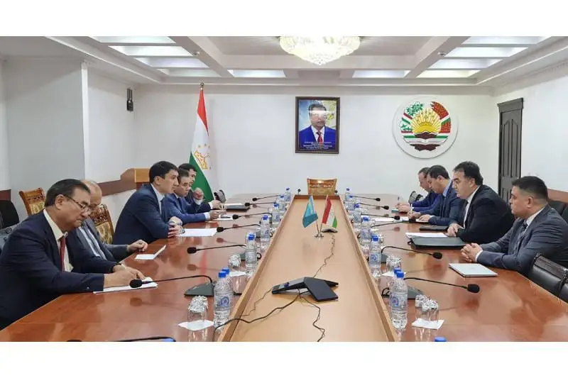 تاجىكستان قازاقستانعا قوسىمشا 315 ميلليون تەكشە مەتر سۋارمالى سۋ بەرەتىن بولدى