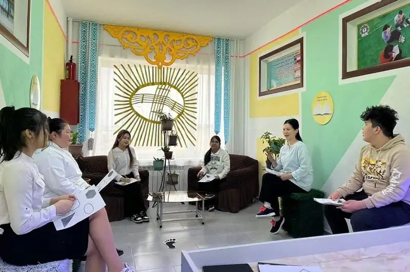 Книжную площадку создали в профессиональном колледже Мангистауский области