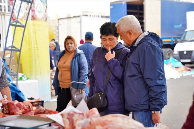 Около 1200 тонн продукции привезли на ярмарку в столицу из СКО и Актюбинской области