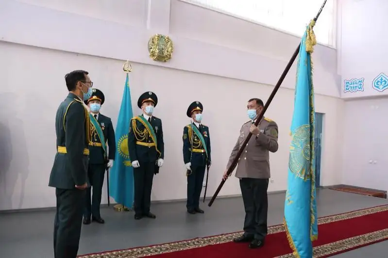 Боевое знамя вручили департаменту по ЧС Карагандинской области