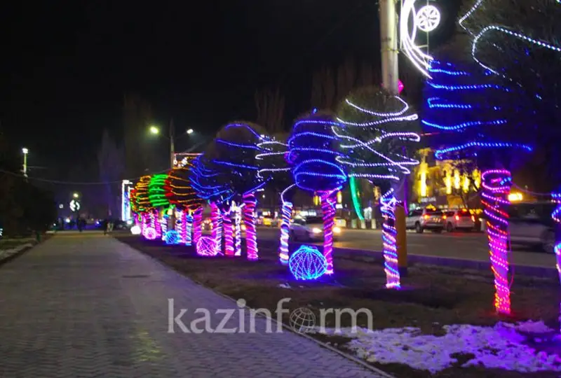 Свыше 19 млн тенге потратят на новогоднее оформление в Таразе