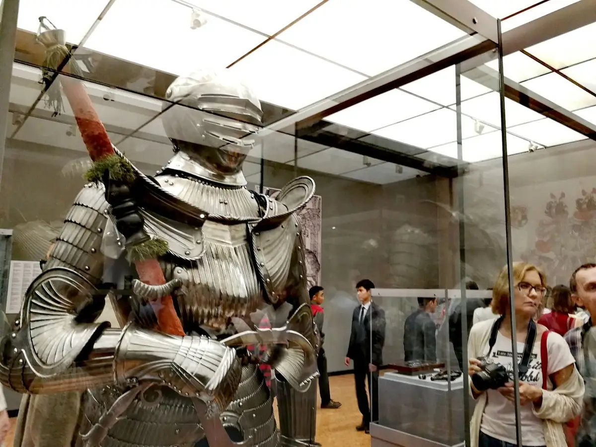 Астанада көне қару-жарақ көрмесі ашылды