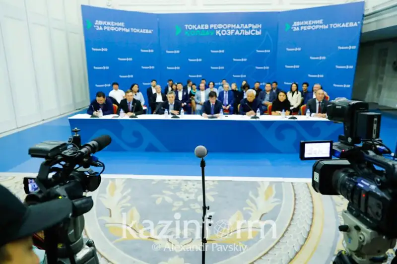 Мы должны объединиться - общественники призывают казахстанцев поддержать Президента