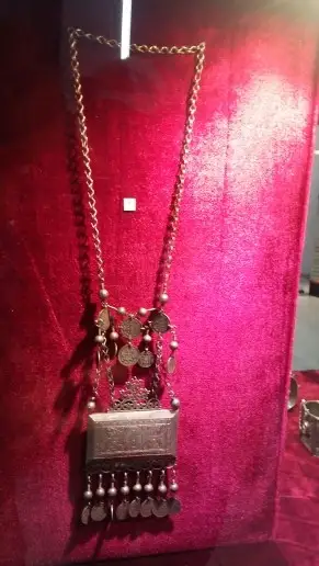 Атыраудағы музей ежелгі күміс зергерлік бұйымдардың құпиясын ашты