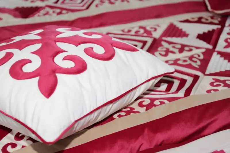 قازاق كورپەلەرىنىڭ قانداي ءتۇرى بار؟